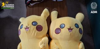 Porto Trieste, Guardia di Finanza sequestra 26mila articoli cinesi di contrabbando: bigiotteria e reggiseni tossici e peluche contraffatti Guardia di Finanza Trieste, sequestro giocattoli contraffatti e prodotti tossici