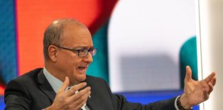 Scena muta alla maturità, Valditara promette punizioni. Rete Studenti Medi: “In silenzio dovrebbe stare il Governo Meloni” Scena muta maturità