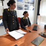 Truffa da 1,7 mln su fondi pubblici. GdF Treviso: 11 denunciati, arresti, bancarotte e autoriciclaggio. 56 lavoratori senza stipendio Guardia di Finanza Treviso, truffa