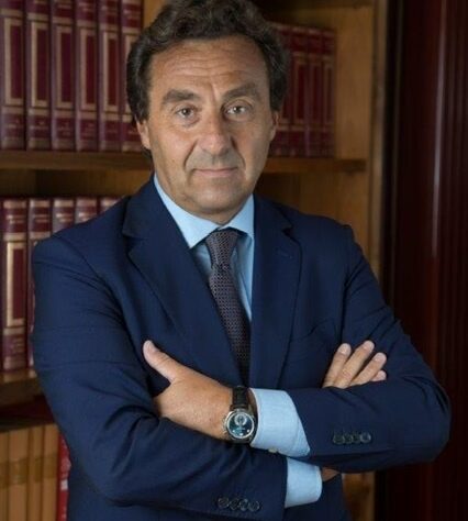 Gustavo-Gil-e1752060137283