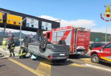 Incidente in SPV: auto si ribalta presso il casello di Valle Agno, un ferito spv