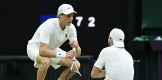 Wimbledon, Dimitrov avanti di due set si ritira in lacrime: Sinner è ai quarti. Avanti anche Cobolli