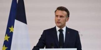 Macron: “Libertà mai così minacciata dal 1945, pace dipende da noi”