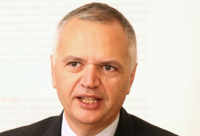 Nicola-Borrelli-e1751525314253