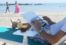 4 attività da svolgere sotto l’ombrellone Ombrellone e le attività da fare