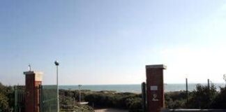 Ostia, spiagge Cancelli senza bagni e bagnini: diffida del Codacons al Comune di Roma