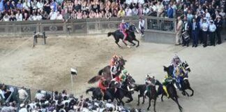 Palio di Siena rinviato a oggi 3 luglio, 10 contrade al via: dove e quando vederlo in tv
