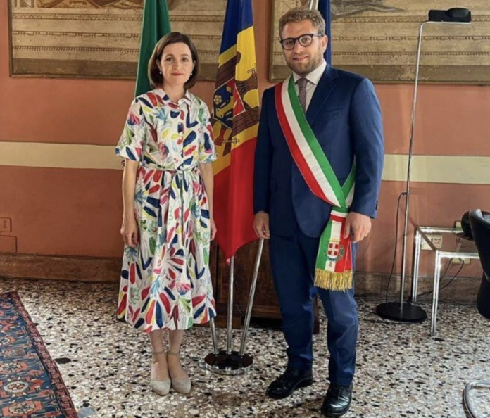 Presidente Repubblica Moldova Maia Sandu a Vicenza col sindaco Giacomo Possamai Presidente Repubblica Moldova Maia Sandu a Vicenza col sindaco Giacomo Possamai