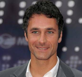 Raoul Bova, inchiesta per audio rubati: procura Roma indaga per tentata estorsione all’attore