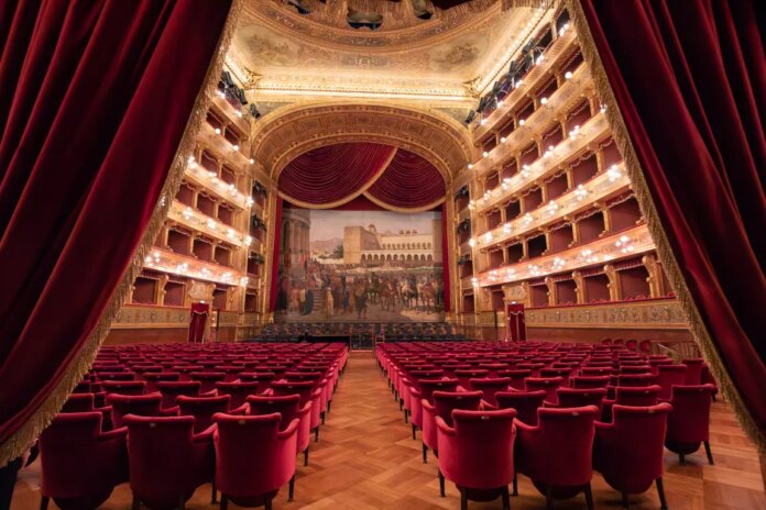 Sala-Grande-TEATRO-MASSIMO-PALERMO-rosellina-garbo-2025_RG_5492