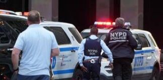 Sparatoria Manhattan, chi era l’attentatore: la malattia e il biglietto nella tasca