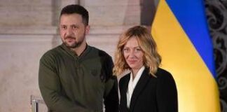 Ucraina, oggi a Roma la conferenza per la ricostruzione. Raid russo su Kiev: 2 morti