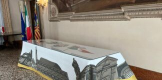 Nuovo arazzo in Sala degli Stucchi a Vicenza regalato dalla Fondazione Bonotto arazzo sala stucchi vicenza