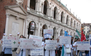 Farmacisti privati del Veneto in sciopero il 6 novembre, Cgil Cisl Uil: “Serve un contratto che riconosca la dignità del lavoro” farmacisti protestano a Vicenza per il ccnl