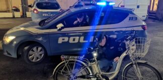 34enne libico irregolare sul territorio fermato dalla Polizia di Vicenza con 28 confezioni di bresaola e una bottiglia di vino polizia di vicenza ferma libico irregolare