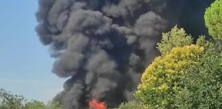 Esplode un distributore di carburante a Roma, almeno 21 i feriti. Meloni sente Gualtieri