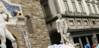 Caldo, sale allerta: oggi 3 città con bollino arancione caldo