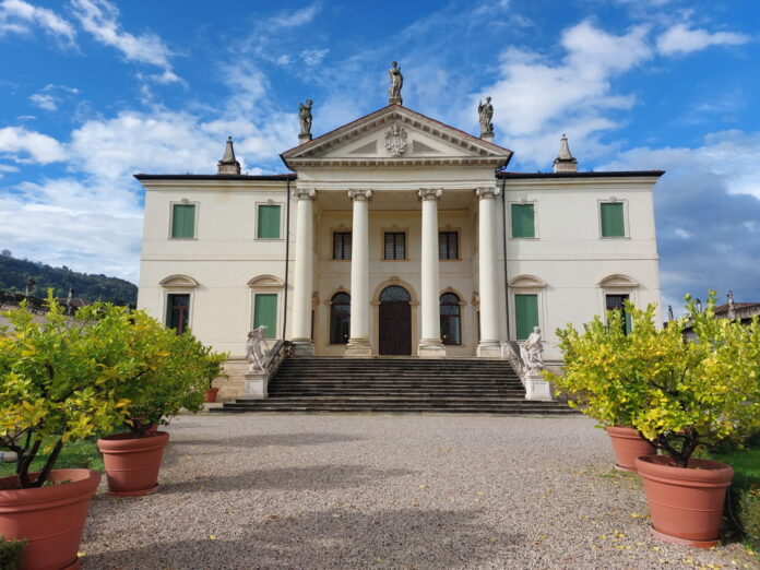 ingresso principale pic Villa Cordellina Lombardi