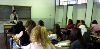 Anief “Servono risorse per colmare il gap dei salari dei docenti”