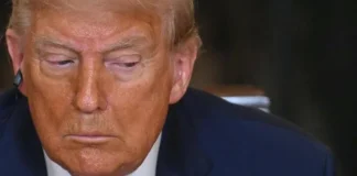 Trump: “Dazi al 35% per il Canada dal 1 agosto”. In arrivo lettera all’Ue dazi canada