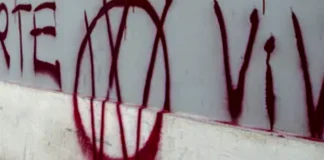 Vicenza: scritte no vax imbrattano la sede Ulss 8, Zaia e Simionato condannano l’atto vile ulss 8 no vax vicenza