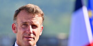 Ucraina, Macron sente Zelensky, Merz e Starmer: “L’Unione Europea è parte della soluzione”
