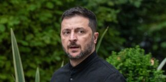 Zelensky “Lunedì vedrò Trump, ok incontro trilaterale”