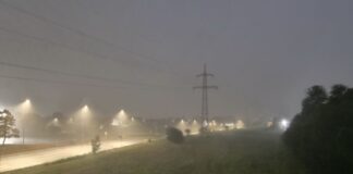 Violenti temporali in Romagna, allagamenti e treni cancellati