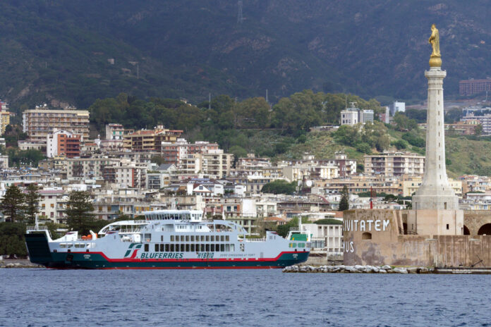 Athena_Bluferries