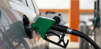 Benzina: agli italiani costa di più rispetto agli altri stati UE