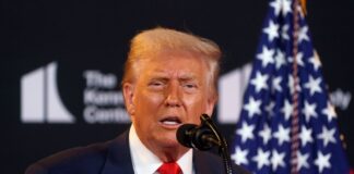 Ucraina, Trump “Conseguenze molto gravi se Putin non ferma la guerra”