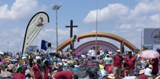 Giubileo dei Giovani, Papa Leone XIV arrivato a Tor Vergata. Ora la veglia di preghiera