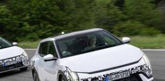 KIA EV4: nuova elettrica con sicurezza e praticità integrate