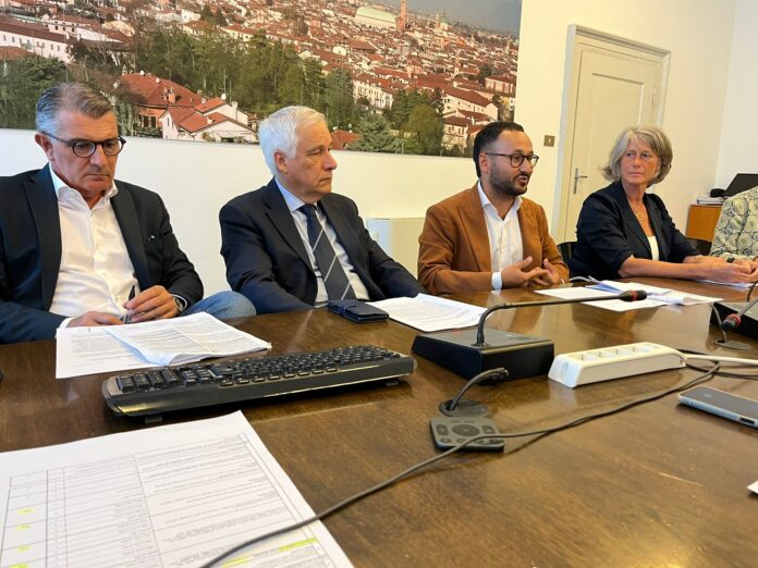 La+presentazione+con+lassessore+Selmo+3 mensa scolastica presentazione anno 2025-2026
