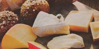 Listeriosi, ondata di casi in Francia: 2 morti e maxi richiamo di formaggi in tutto il Paese transalpino