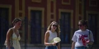 Meteo cambia rotta, ultimi temporali poi tanto caldo: le previsioni