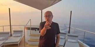 “Mi imbarcai su un cargo…”, Verdone e gli auguri di Ferragosto citando Borotalco