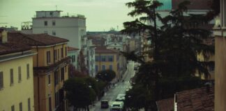 Vivi Parma: dove piacere, cultura e amore si incontrano Parma, una vista parziale