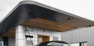 Porsche Charging Lounge: nuova tappa per la mobilità elettrica premium