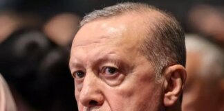 Erdogan sente Macron, Turchia disponibile a ospitare i colloqui di pace Russia-Ucraina