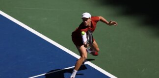 Sinner rimonta Shapovalov e vola agli ottavi degli Us Open. A Musetti il derby azzurro con Cobolli
