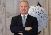 Due ambasciatori veneti nelle sedi più strategiche: il veronese Beltrame a Mosca, il vicentino di Padova Ambrosetti in Cina Nuovi ambasciatori: Stefano Beltrame è il nuovo ambasciatore d'Italia a Mosca