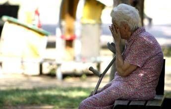Truffò un’anziana di Campolongo con l’odioso metodo del falso incidente causato dal figlio: obbligo di dimora per 20enne di Caserta truffò anziana campolongo