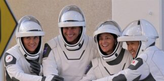 Le buone notizie. Americani e russi insieme nello spazio, ma non sulla Terra: la Crew lanciata oggi 11 ci ricorda cosa potremmo essere Americani e russi insieme nello spazio (foto di repertorio)