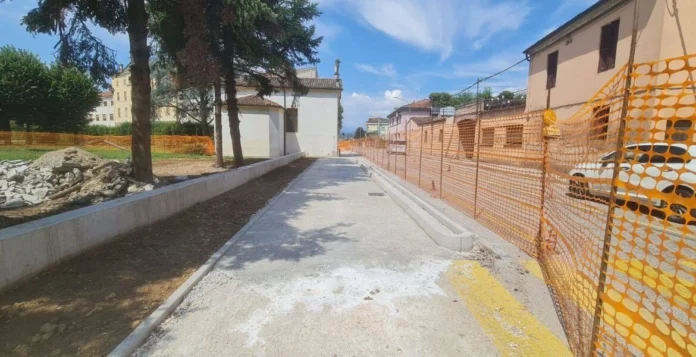 Viale Trento, lavori in avanzamento Viale Trento, lavori in avanzamento