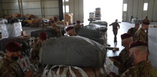 Gaza, missione umanitaria della Difesa italiana: distribuite oltre 100 tonnellate di generi di prima necessità