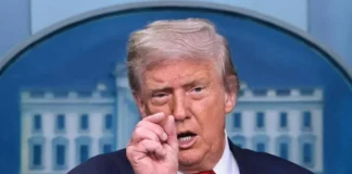 Trump, l’incontro con Putin e la gaffe: “Venerdì vado in Russia” putin