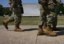 Guardia Nazionale dispiegata a Washington dopo l’ordine di Trump, truppe in città Washington