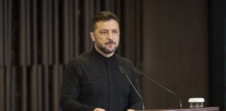 Ucraina, nella notte massiccio attacco russo: 580 droni e 40 missili lanciati. Zelensky “Basta perdere tempo, servono sanzioni”