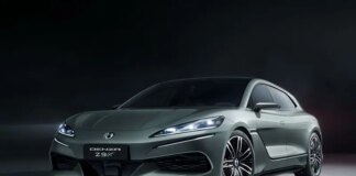 Denza “Official Car” del Salone Nautico Internazionale di Genova